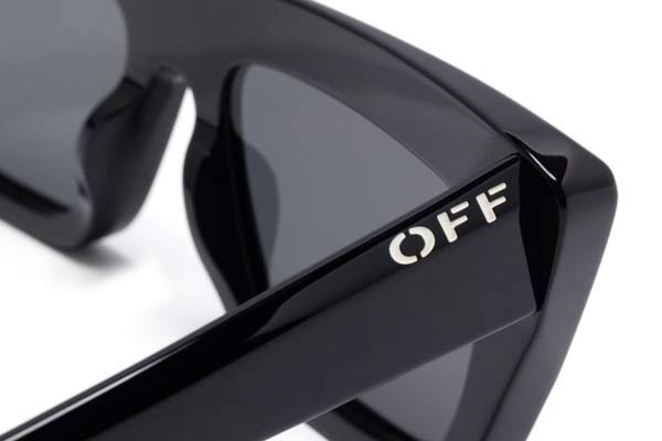 Off White modello HAMPTON di colore OERI13LF24PLA0011007