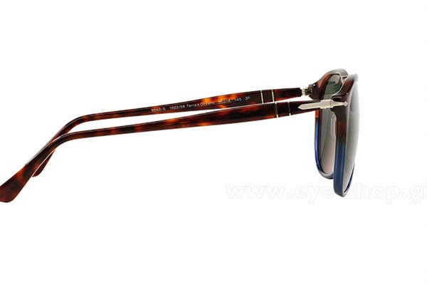 Persol modello 9649S di colore 102258