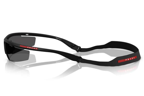Prada Linea Rossa modello A02S di colore 1BO5S0
