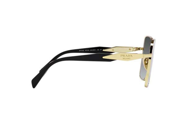 Prada modello 64ZS di colore ZVN5W1
