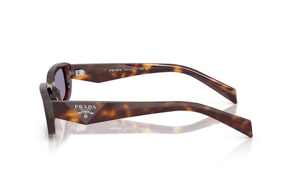 Prada modello B06S di colore 15W03N