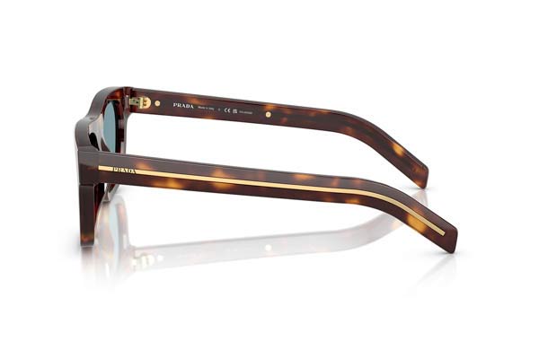 Prada modello B12S di colore 15W04D