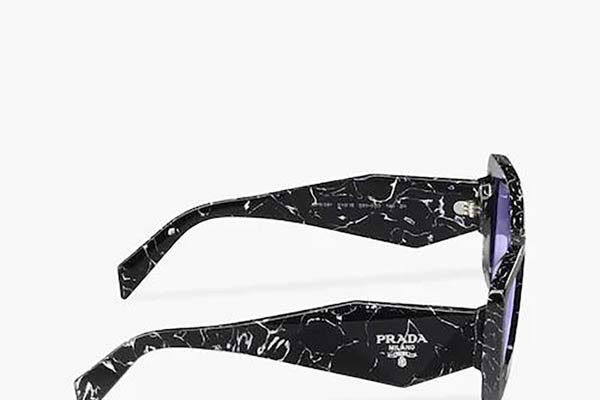Prada modello 08YS di colore 03V01O