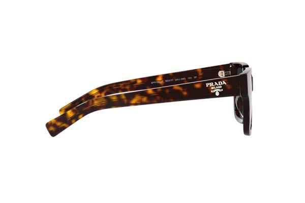 Prada modello 03ZS di colore 2AU08G