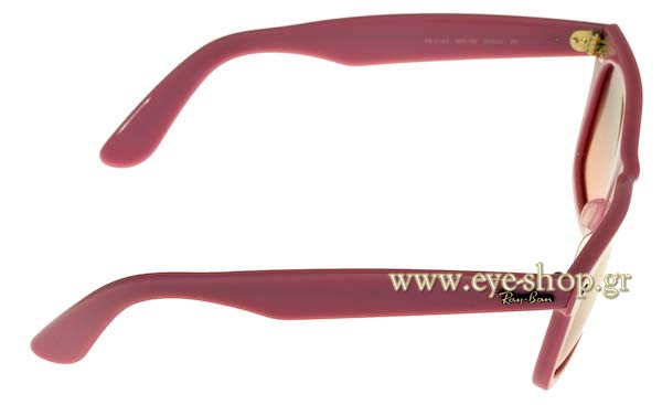 Rayban modello 2140 Wayfarer di colore 968/3E