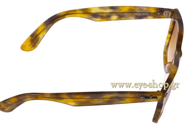 Rayban modello 2140 Wayfarer di colore 1040/51 Rule Yellow
