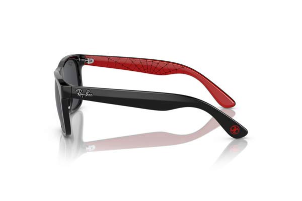 Rayban Junior modello 9069S JUNIOR JUSTIN di colore 716687 Spiderman