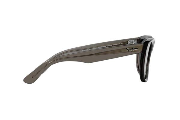 Rayban modello R0502S WAYFARER REVERSE di colore 6707GR