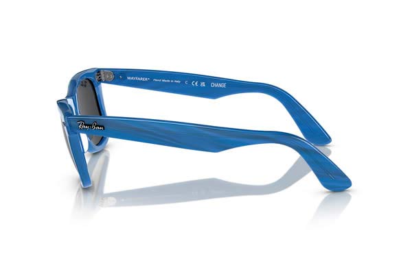 Rayban modello 2140 WAYFARER di colore 1409B1 Change