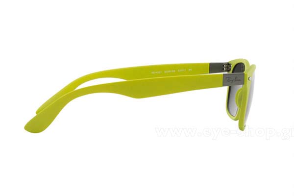 Rayban modello 4207 di colore 609988