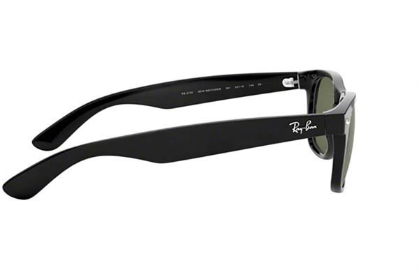 Rayban modello 2132 New Wayfarer di colore 901