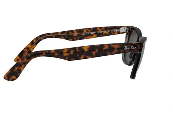 Rayban modello 2140 Wayfarer di colore 1292B1
