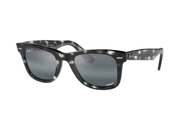 Rayban modello 2140 WAYFARER di colore 1333G6