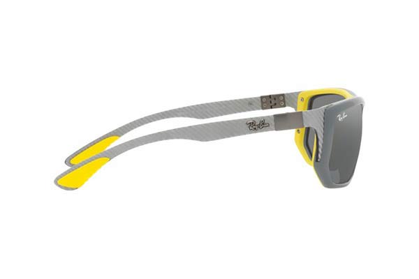 Rayban modello 8361M di colore F6736G