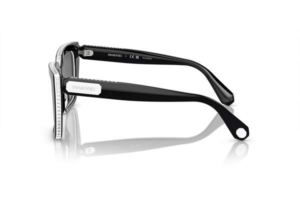 SWAROVSKI modello 6013 di colore 101581