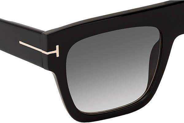 Tom Ford modello FT0847 RENEE di colore 01B