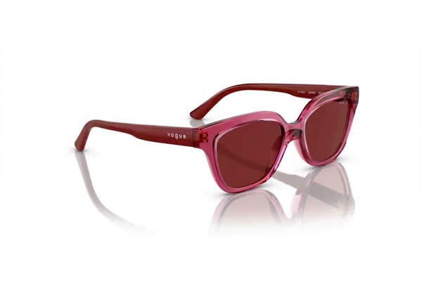 Vogue Junior modello 2021 di colore 306569