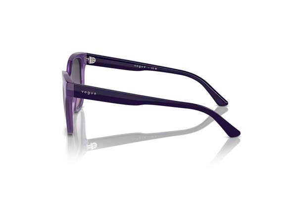 Vogue Junior modello 2023 di colore 31274Q
