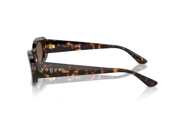Vogue modello 5582S di colore W65673