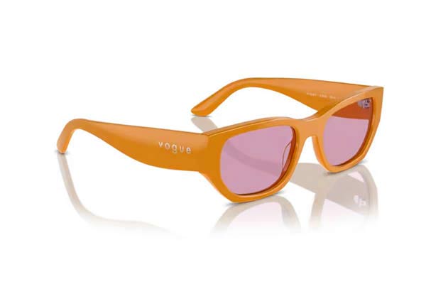 Vogue modello 5586S di colore 315976