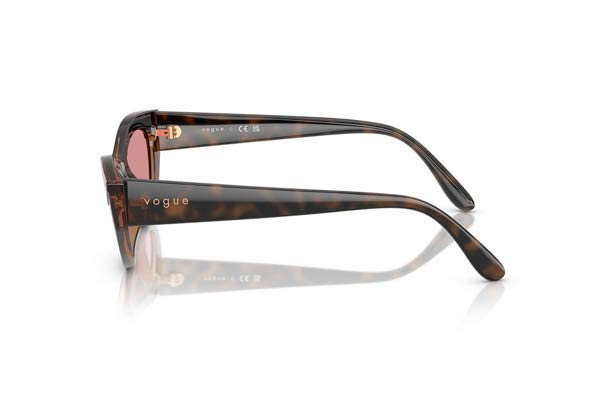 Vogue modello 5637SU di colore 2386F6