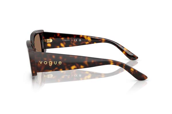 Vogue modello 5642SU di colore W65673