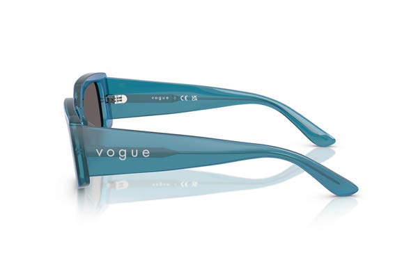 Vogue modello 5642SU di colore 323787