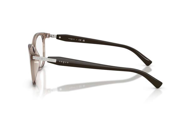 Vogue modello 5679B di colore 2940