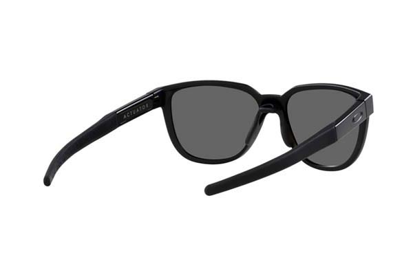 OAKLEY 9250 ACTUATOR Occhiali da Sole 