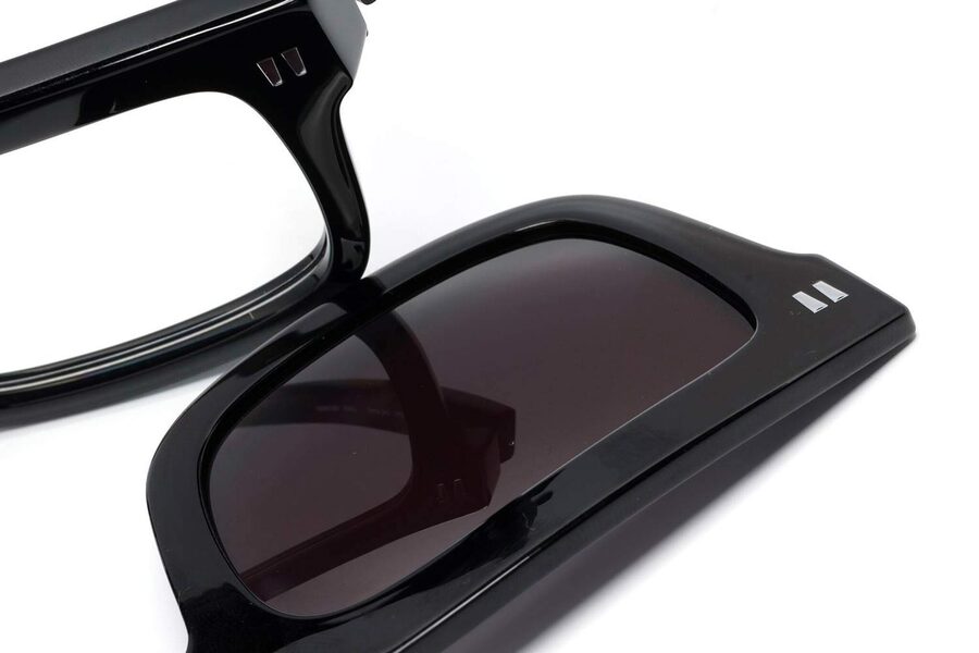 Clip-on magnetico da sole - meccanismo da vicino
