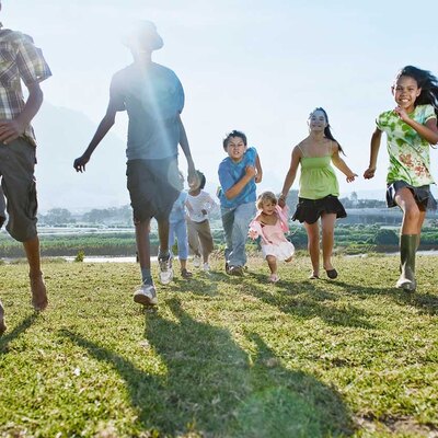 Progressione della Miopia nei Bambini: Rischi e Come Rallentarla
